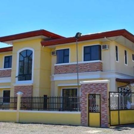 Maruyog'S Ridge Convention Center Hotel Ciudad Quezon Exterior foto